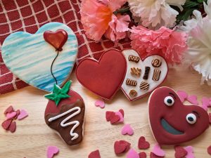 cookie decorating hearts horiz